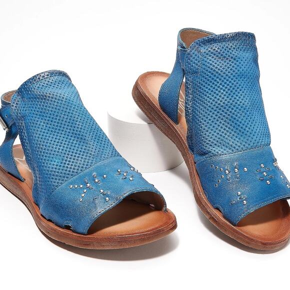 Miz Mooz Fifi Leather Wide Width Ankle Strap Sandals Size 37W - Picture 1 of 11